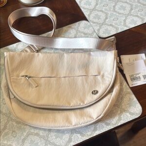 Lululemon cream bag